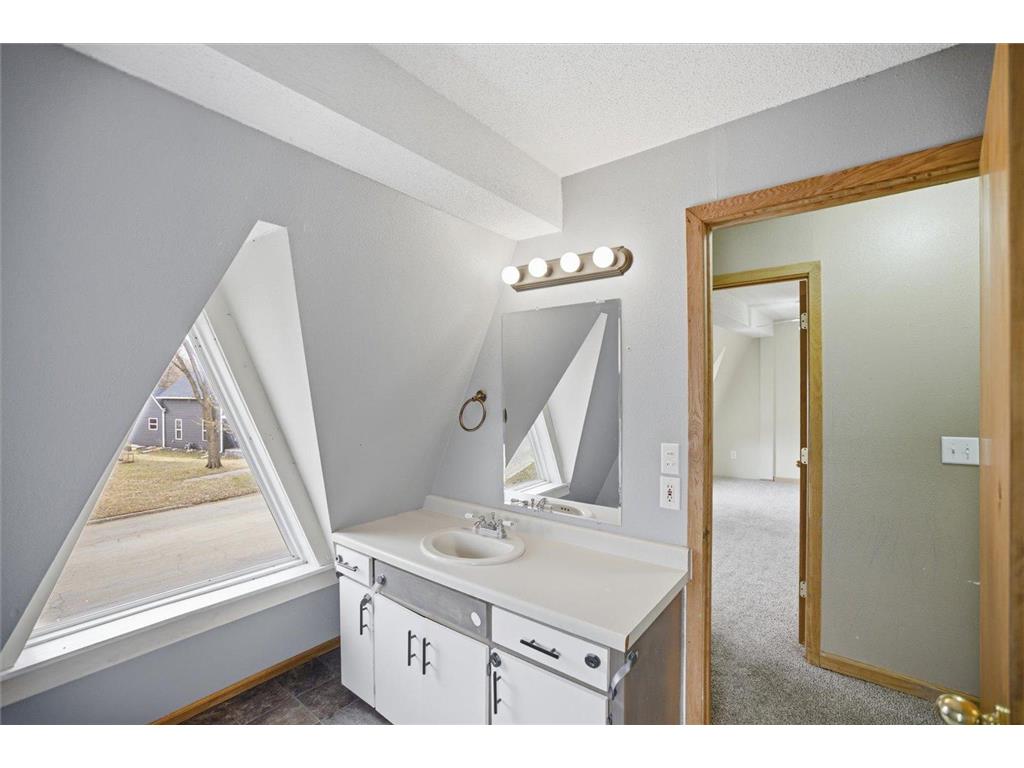 327 2ND Street NE Barnesville MN 56514 7058157 image22