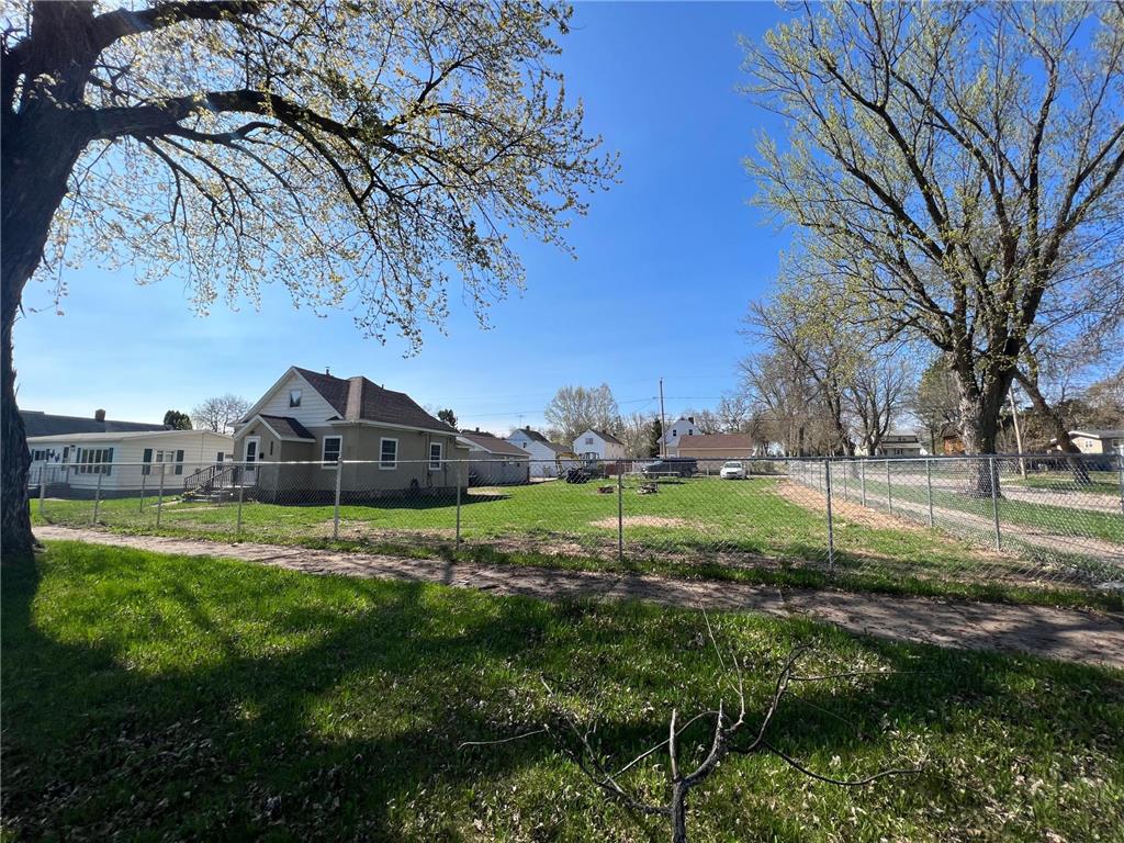 327 7th Street SW Chisholm MN 55719 6361179 image1