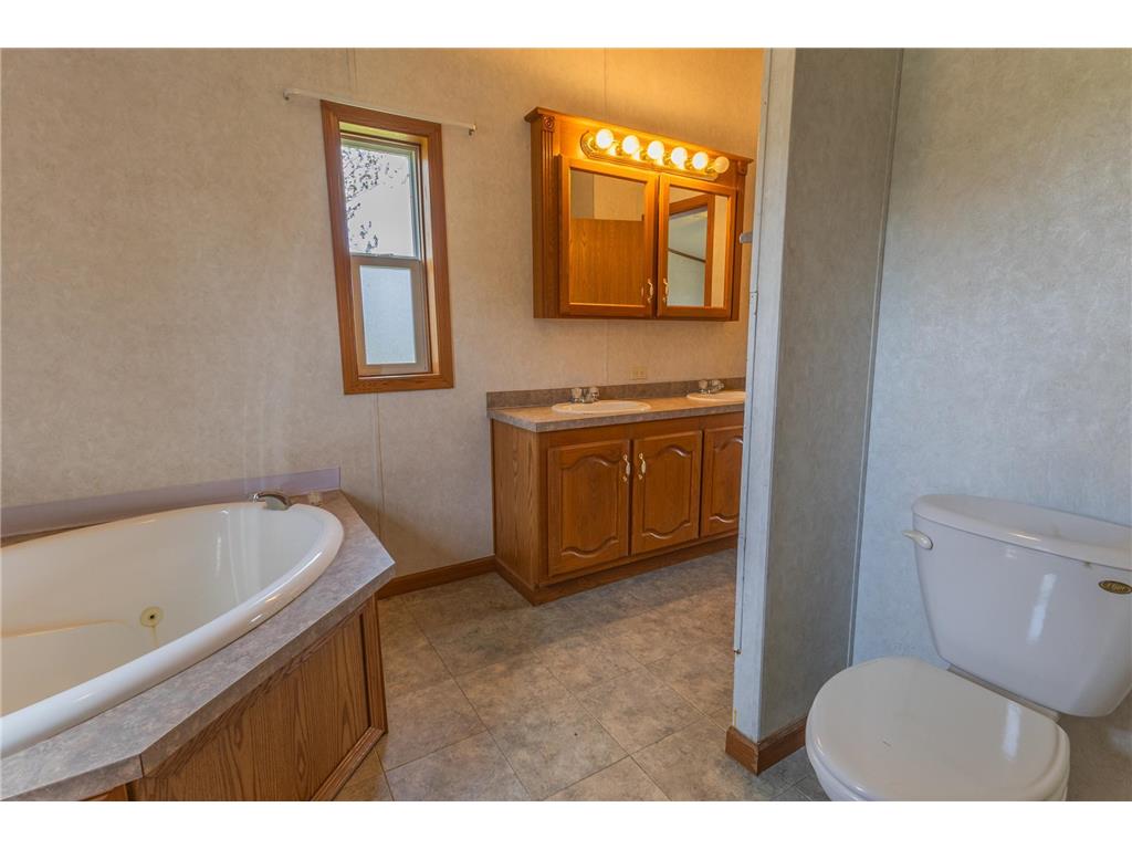 327 Parkside Drive SE Preston MN 55965 7008962 image21