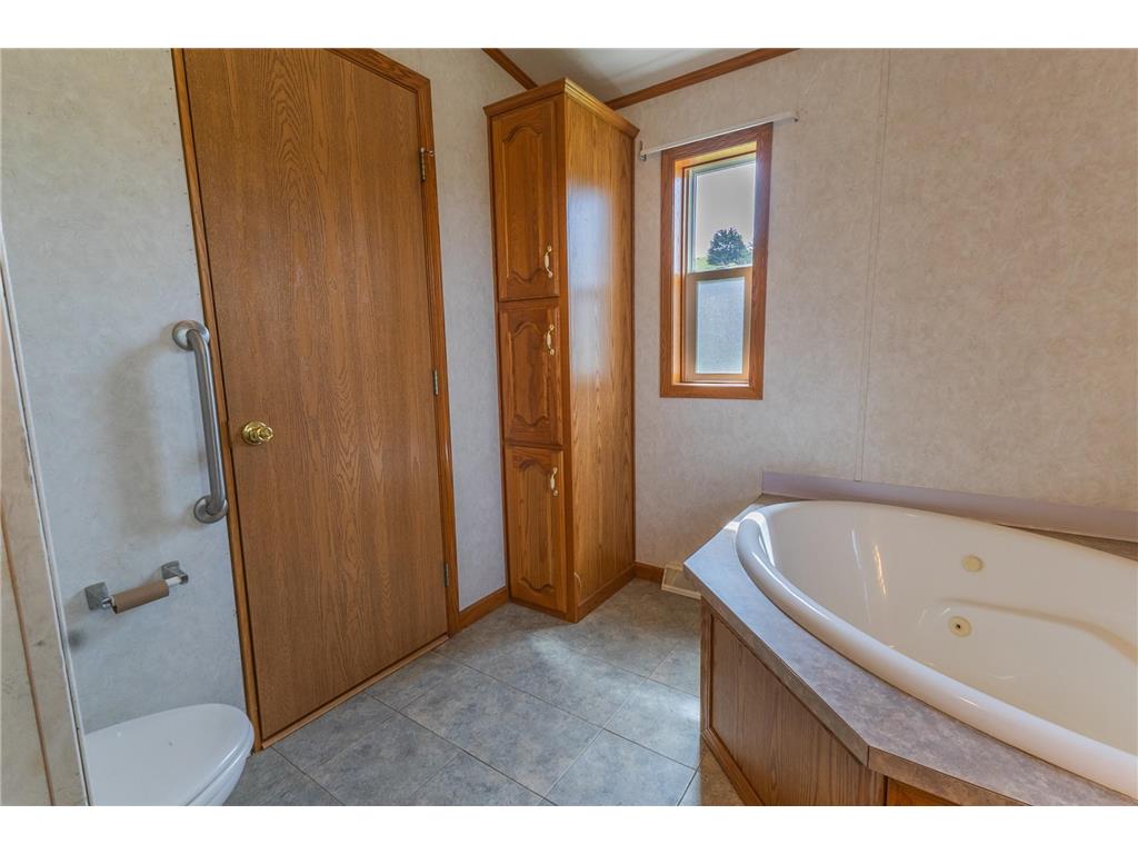 327 Parkside Drive SE Preston MN 55965 7008962 image23