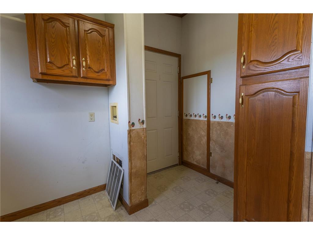 327 Parkside Drive SE Preston MN 55965 7008962 image32