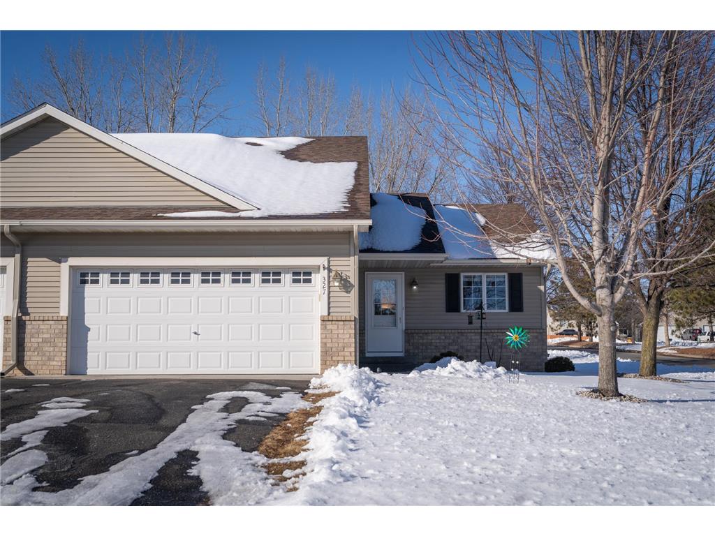 327 Wildwood Circle Roberts WI 54023 6681937 image1