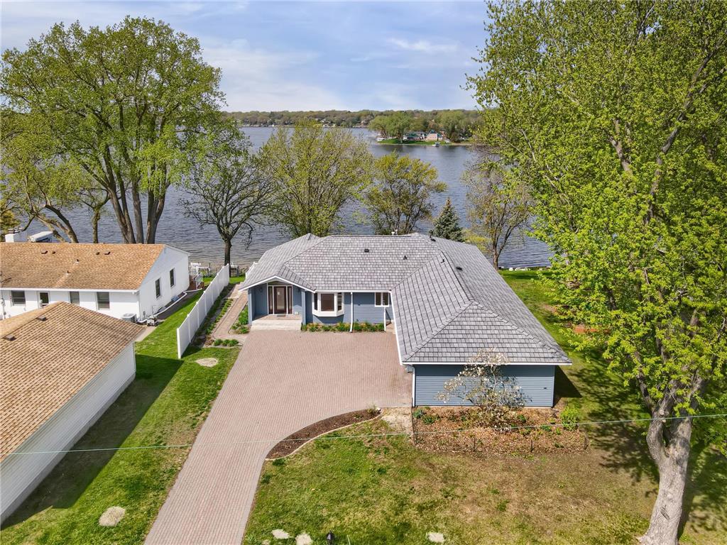 3271 Woodbridge Street Shoreview MN 55126 - Owasso 6368979 image1