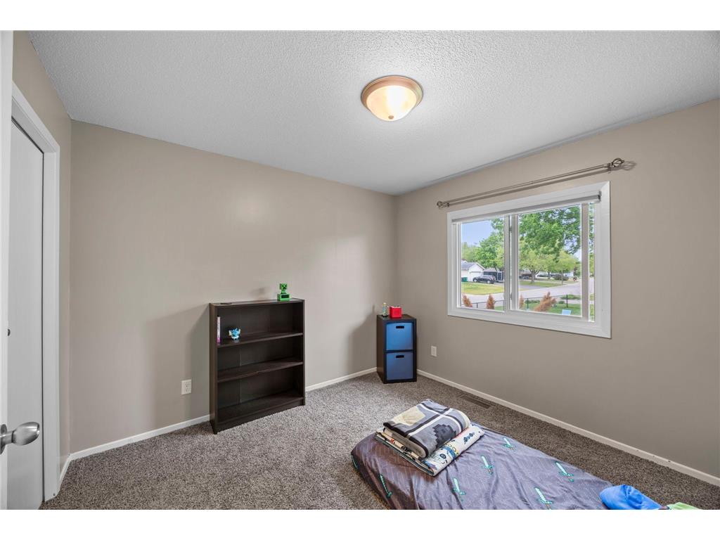3274 12th Avenue Anoka MN 55303 7076142 image17