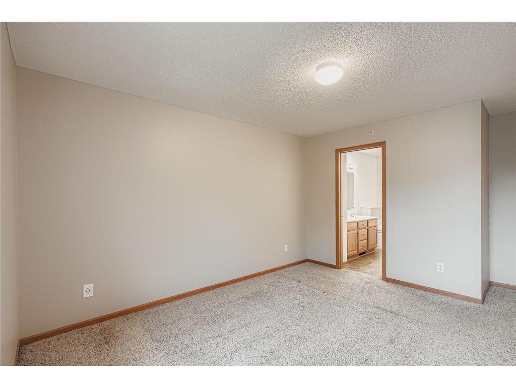 3275 Coleshire Path #24 Rosemount MN 55068 6790457 image14
