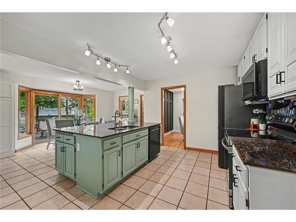 3275 Midland Avenue White Bear Lake MN 55110 7097534 image9