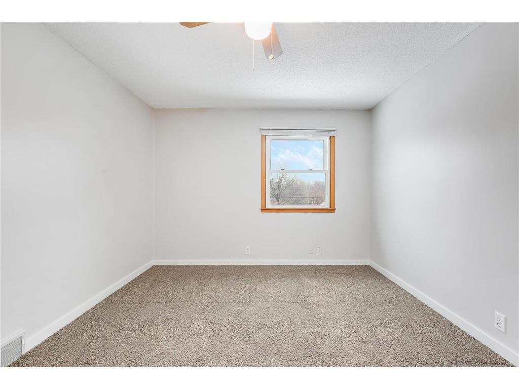 3279 Library Lane Saint Louis Park MN 55426 6825562 image26