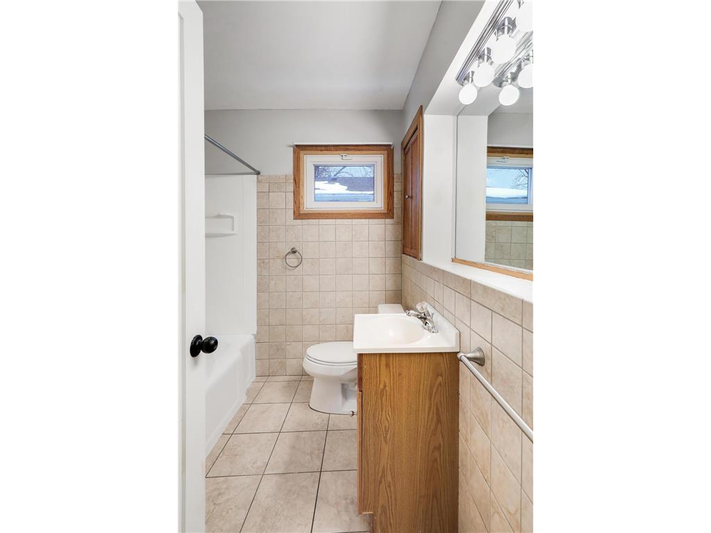 3279 Library Lane Saint Louis Park MN 55426 6825562 image28