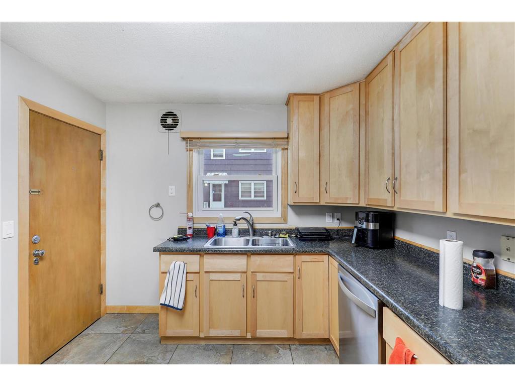 3279 Library Lane Saint Louis Park MN 55426 6825562 image33