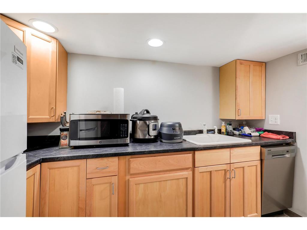 3279 Library Lane Saint Louis Park MN 55426 6825562 image43