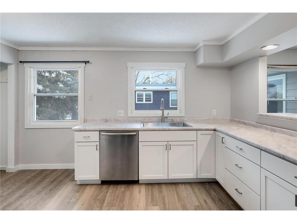 3279 Library Lane Saint Louis Park MN 55426 6825562 image7