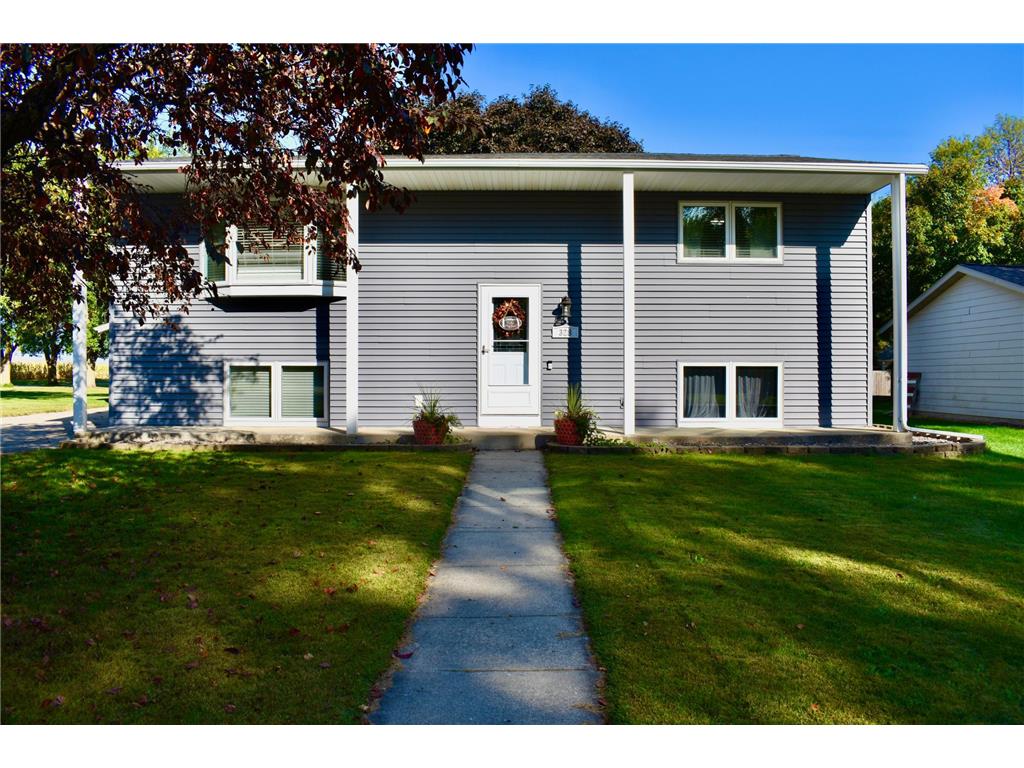 328 6th Street N Kandiyohi MN 56251 6791603 image1