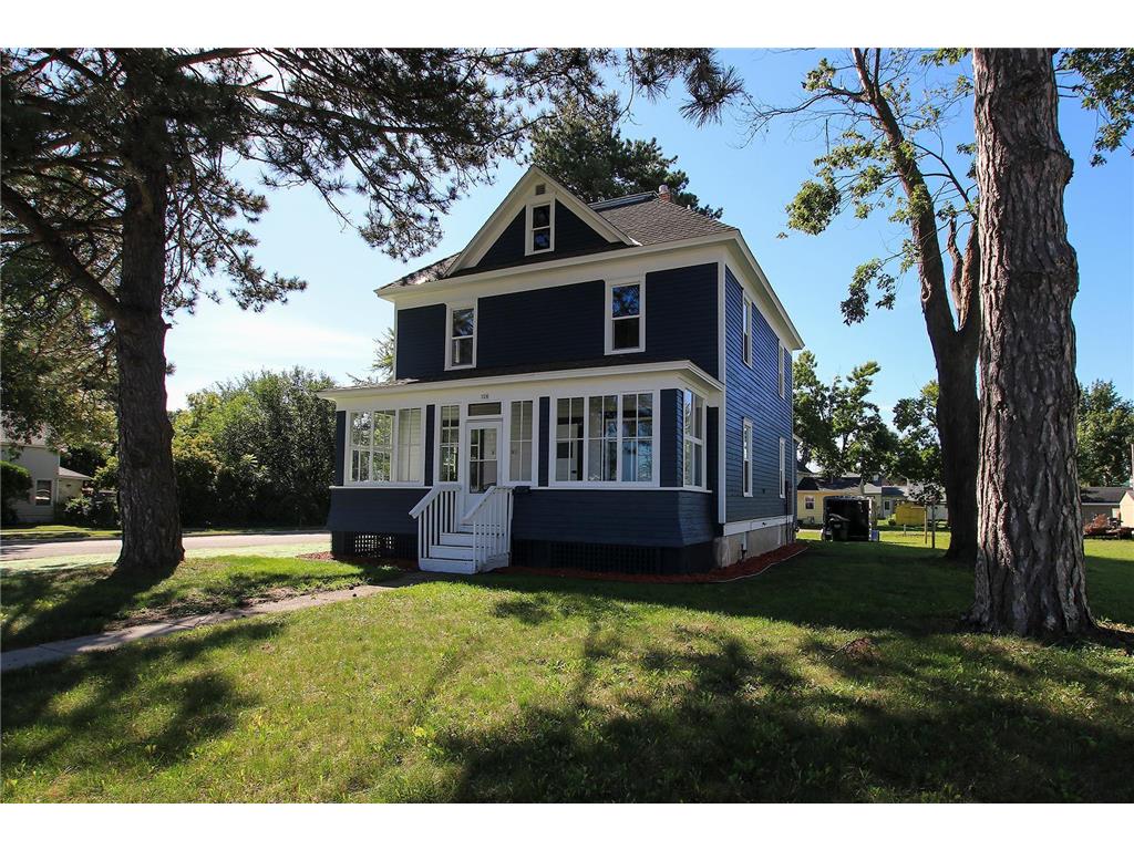 328 9th Street E, Glencoe, MN, 55336 MLS 6245284 Edina Realty