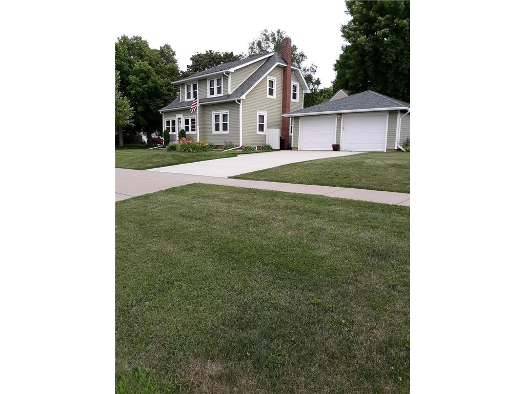 328 E 12th Street Blue Earth MN 56013 6422632 image1