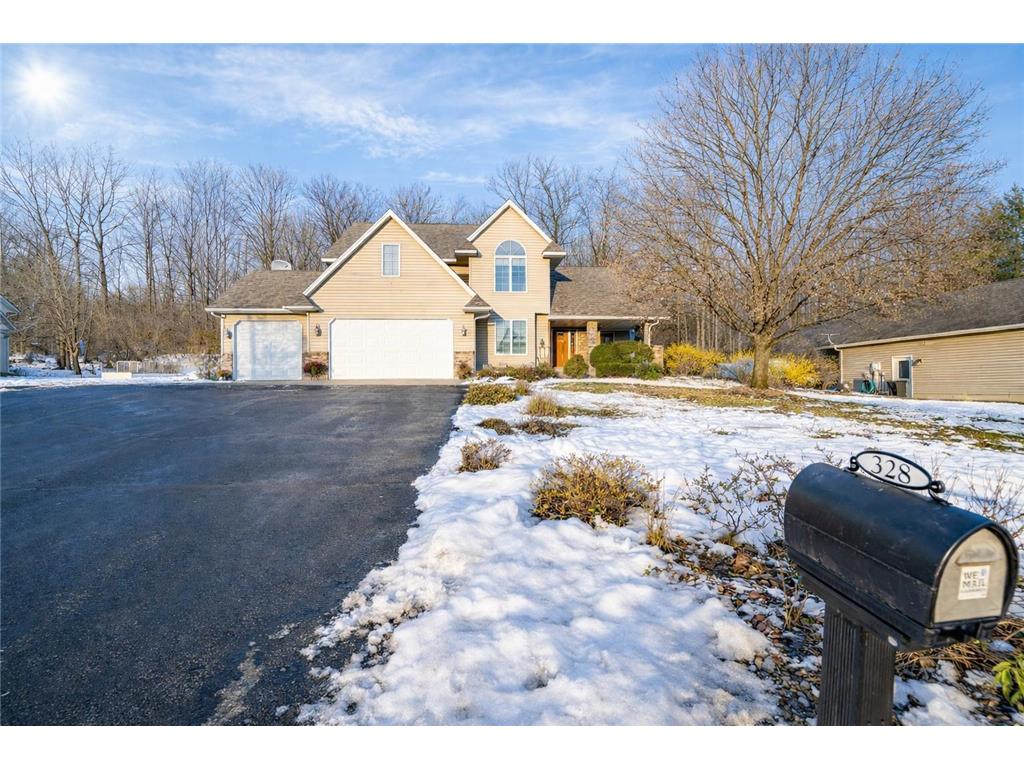 328 Nordveien Drive Boyceville WI 54725 6805168 image1