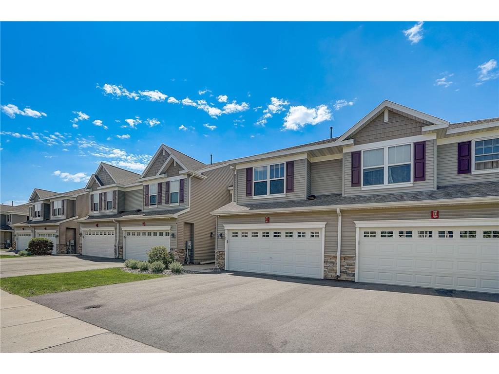 328 Orendorff Way NE Columbia Heights MN 55421 6535750 image1