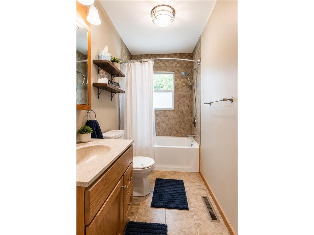 328 Park Street Sherburn MN 56171 7095799 image18