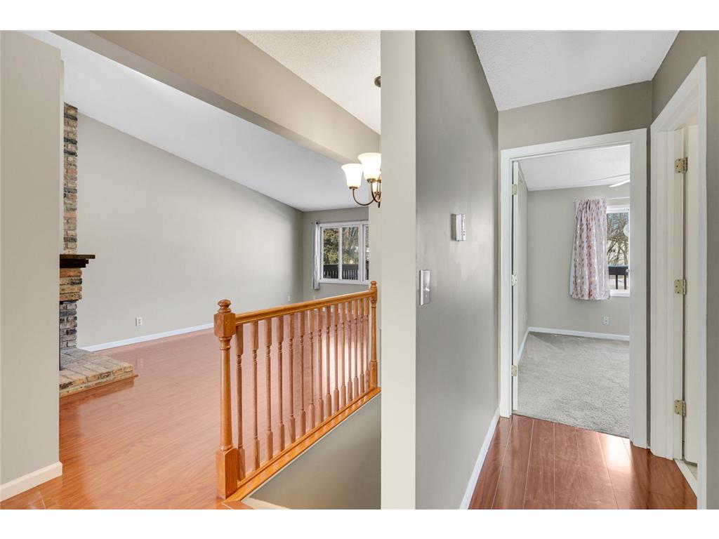 328 River Woods Lane Burnsville MN 55337 7031629 image10