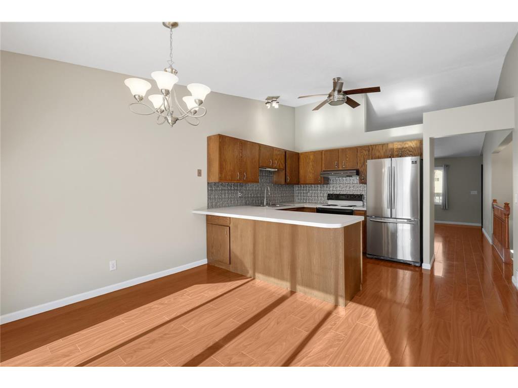 328 River Woods Lane Burnsville MN 55337 7031629 image2