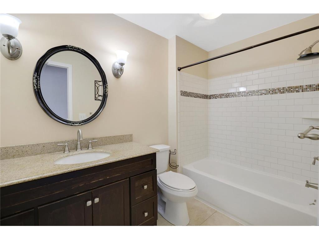 328 River Woods Lane Burnsville MN 55337 7031629 image25
