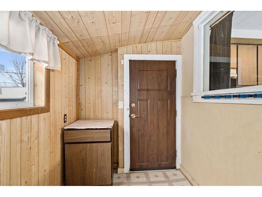 328 S 57th Avenue W Duluth MN 55807 6823881 image14