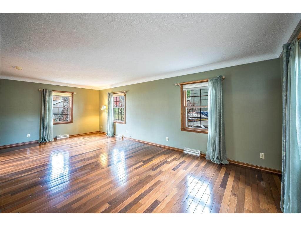 328 S Redwood Drive Mankato MN 56001 7043824 image11