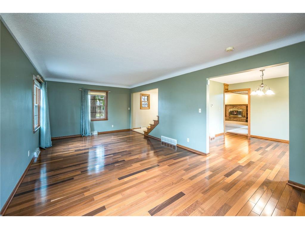 328 S Redwood Drive Mankato MN 56001 7043824 image12