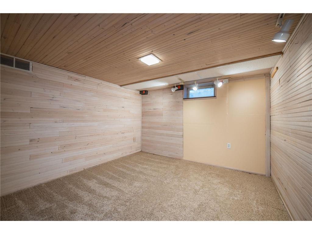 328 S Redwood Drive Mankato MN 56001 7043824 image36