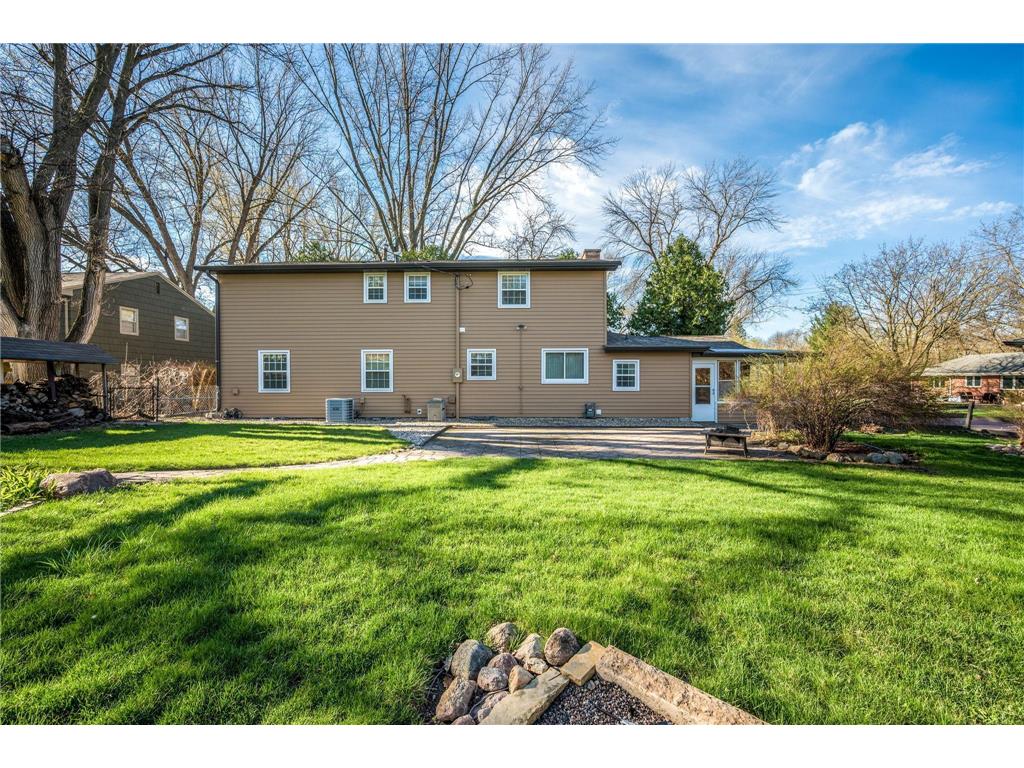 328 S Redwood Drive Mankato MN 56001 7043824 image5