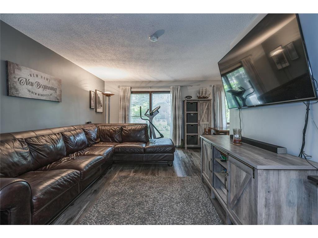 328 W Eagle Lake Drive, Maple Grove, MN, 55369 MLS 6261288 Edina Realty