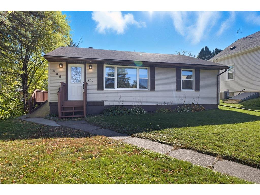 328 Walnut Avenue Carlton MN 55718 6802535 image1