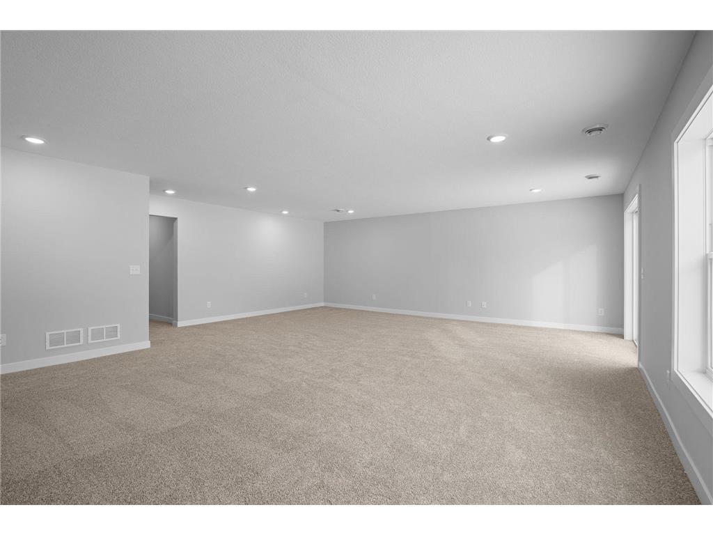 3280 Linden Avenue N Lake Elmo MN 55042 7040141 image34