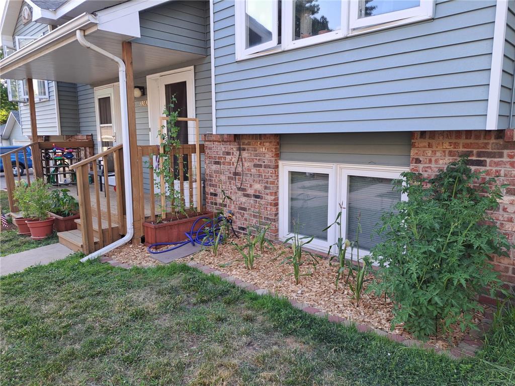 3282 Edgerton Street Vadnais Heights MN 55127 7060140 image1