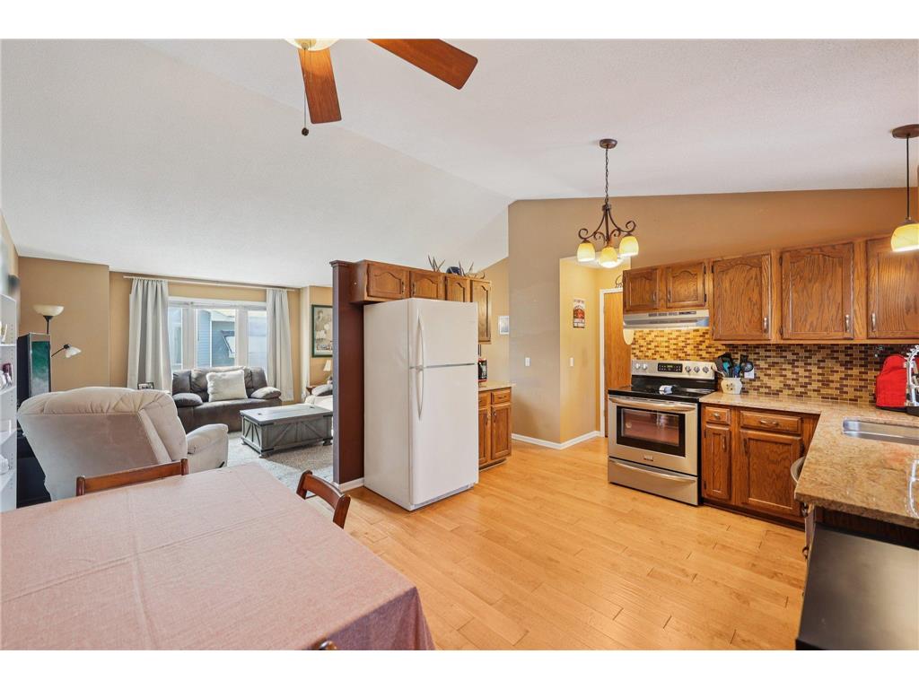 3282 Edgerton Street Vadnais Heights MN 55127 7060140 image12