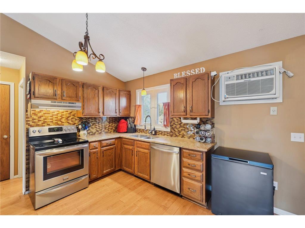 3282 Edgerton Street Vadnais Heights MN 55127 7060140 image15