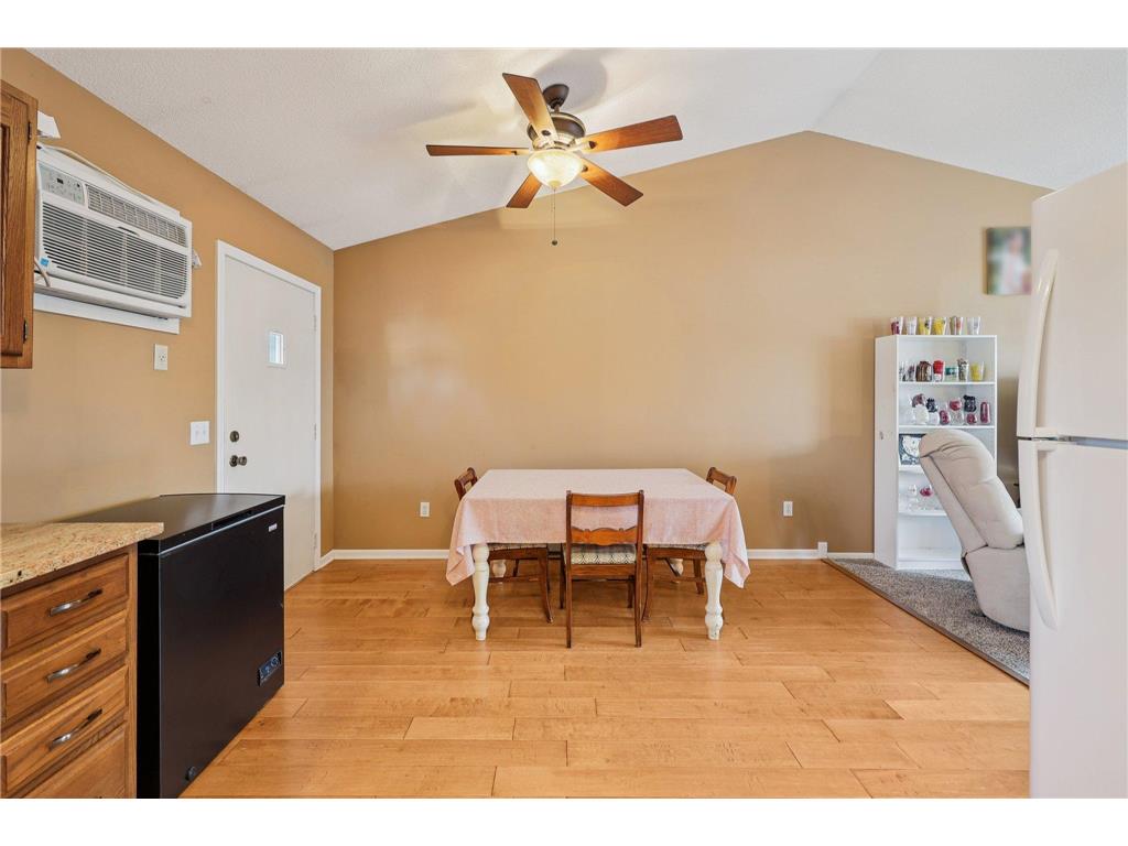 3282 Edgerton Street Vadnais Heights MN 55127 7060140 image19