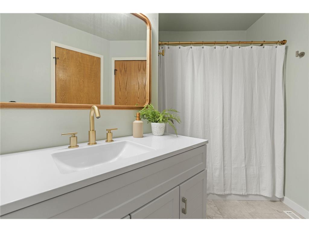3285 129th Lane NW Coon Rapids MN 55448 7110312 image16