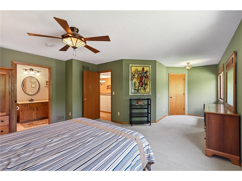 3286 York Alcove Woodbury MN 55125 7066839 image21