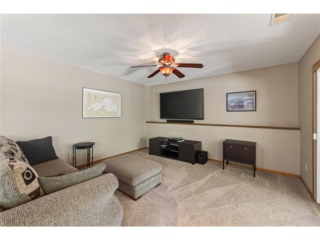 3286 York Alcove Woodbury MN 55125 7066839 image28