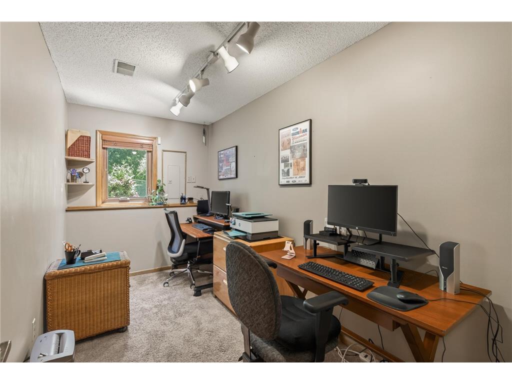 3286 York Alcove Woodbury MN 55125 7066839 image32