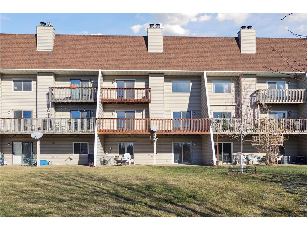 3288 Camelot Drive Woodbury MN 55125 6441526 image1