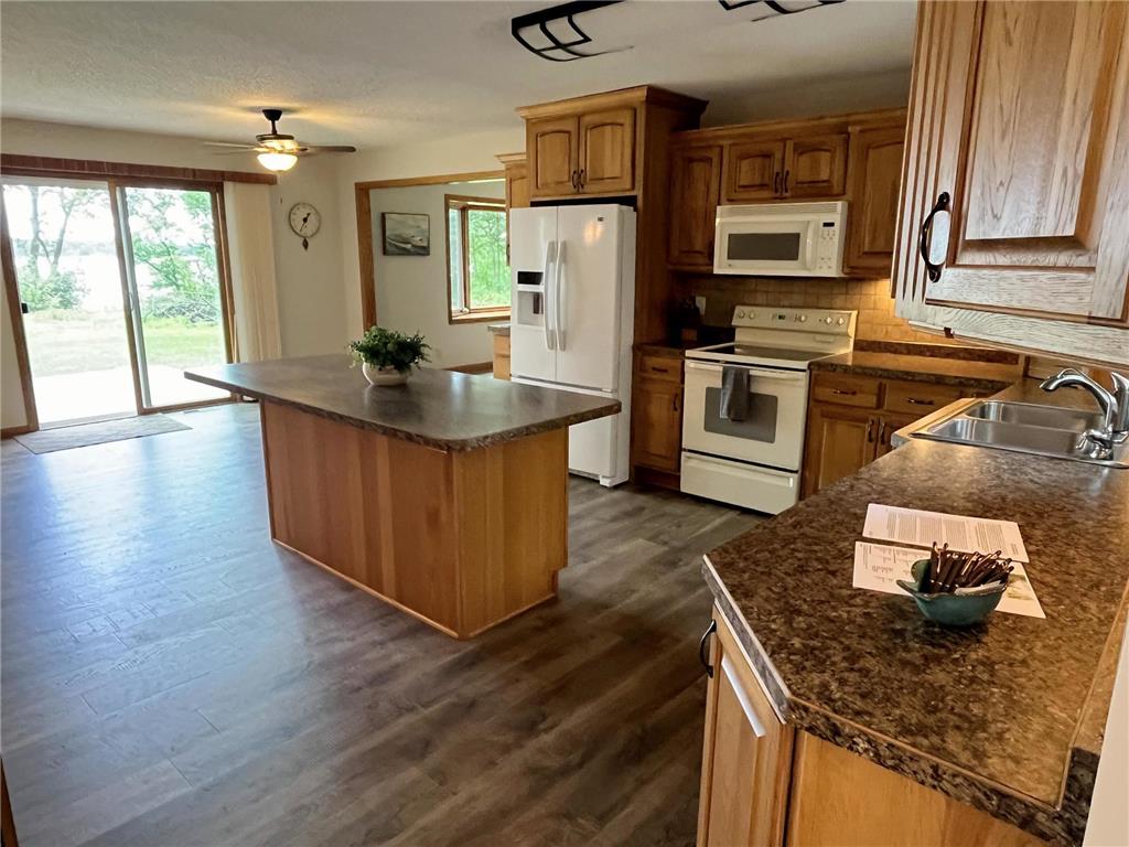 32896 South Shore Dr Otter Tail Twp MN 56571 - Long Lake 7054553 image6