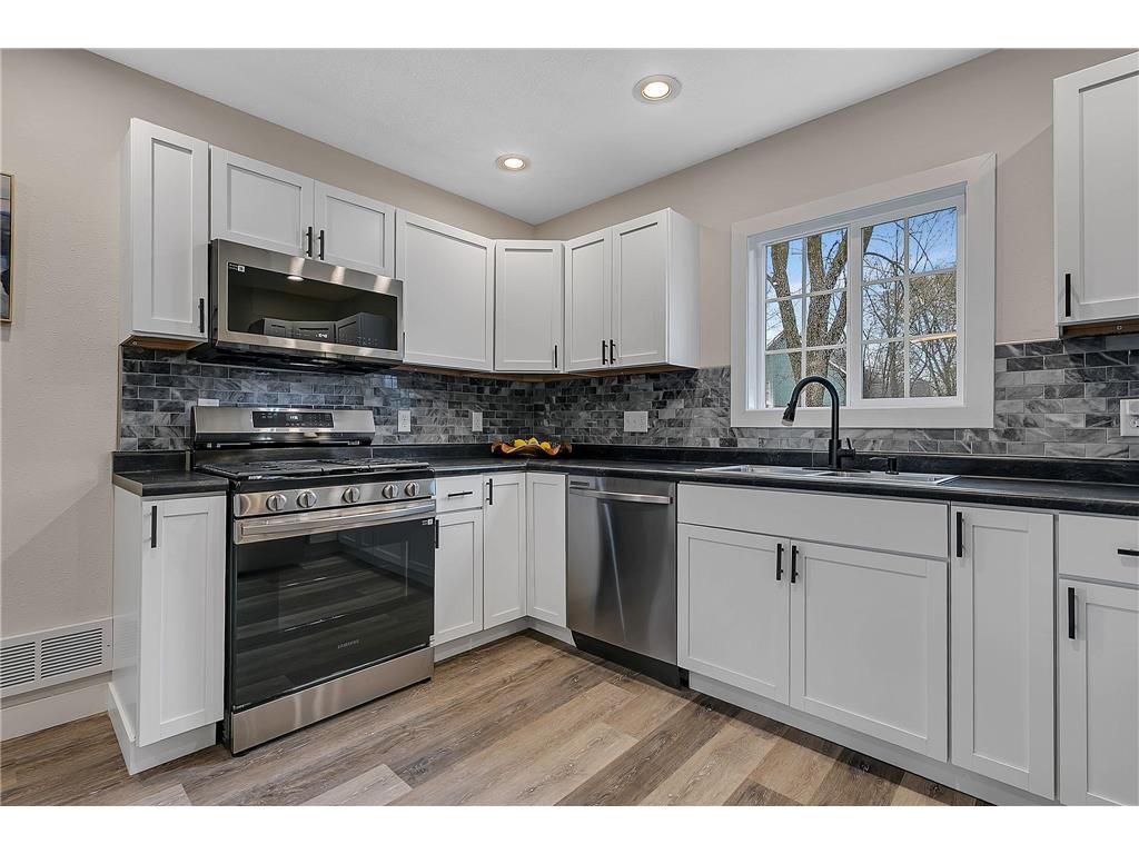 329 4th Avenue NE Saint Cloud MN 56304 7058284 image2
