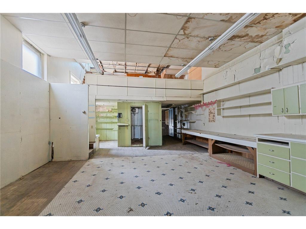 329 Central Avenue N Faribault MN 55021 7012008 image10