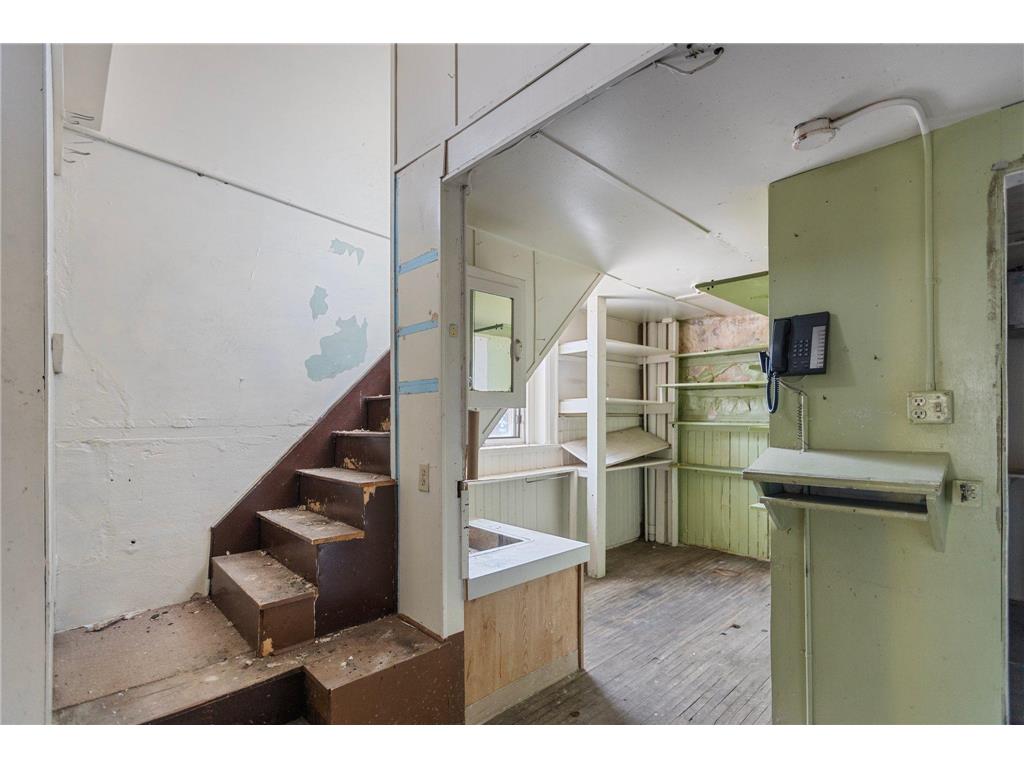 329 Central Avenue N Faribault MN 55021 7012008 image11