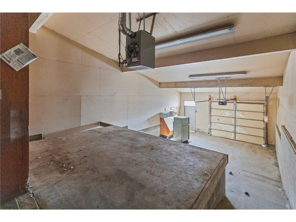 329 Central Avenue N Faribault MN 55021 7012008 image12