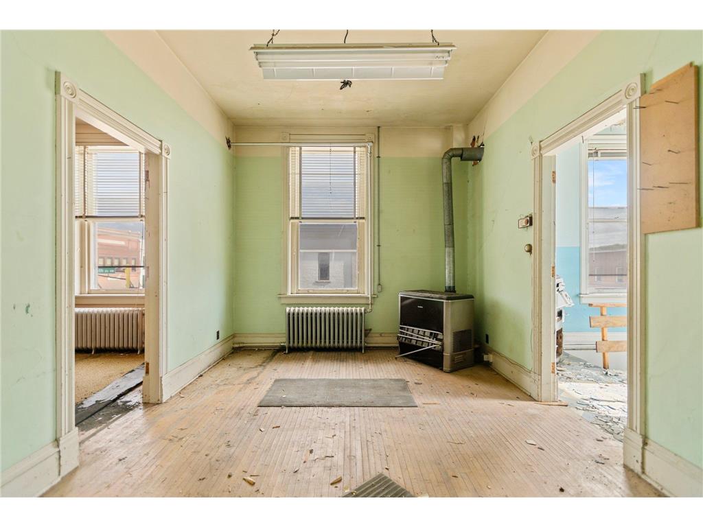 329 Central Avenue N Faribault MN 55021 7012008 image16