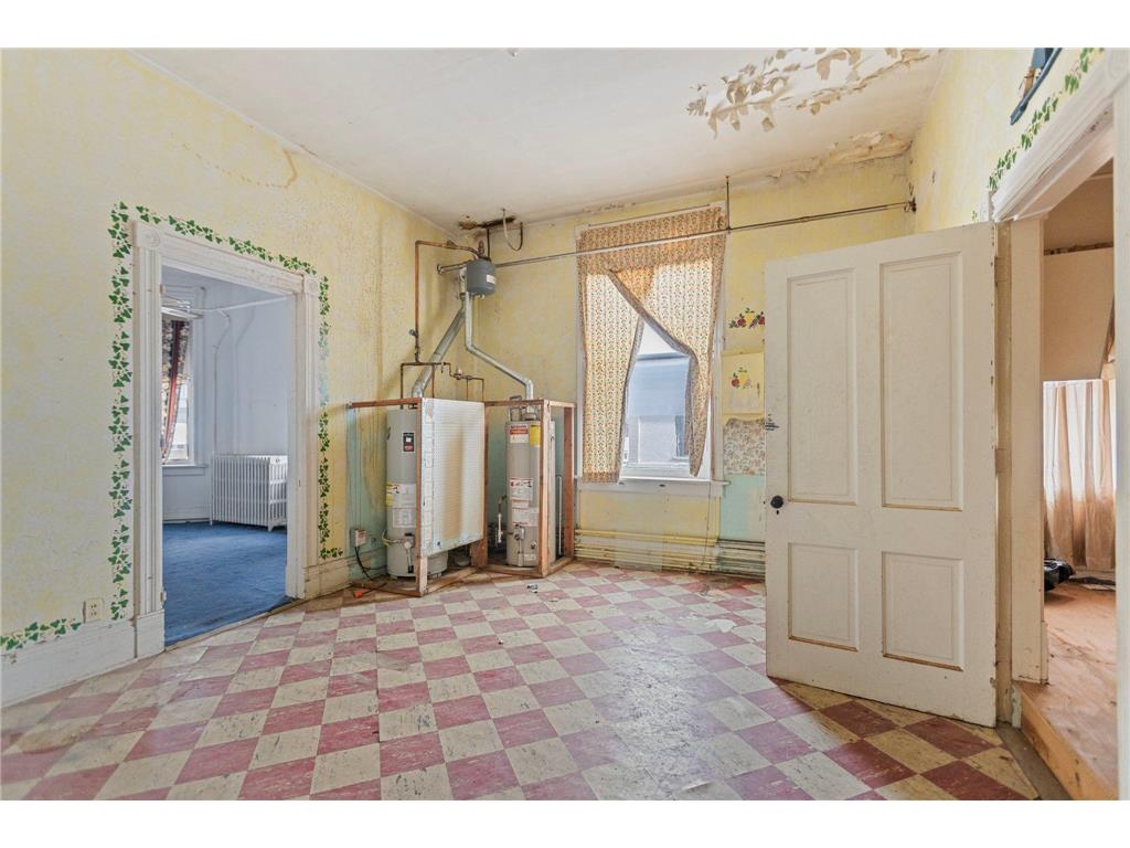 329 Central Avenue N Faribault MN 55021 7012008 image18