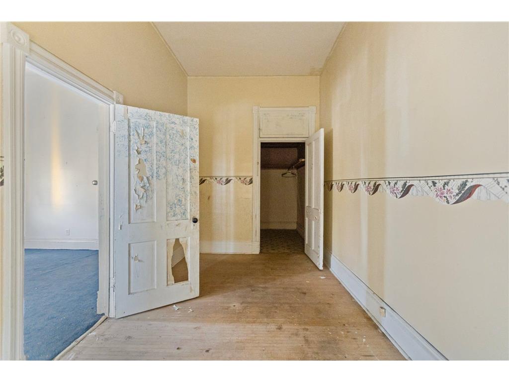 329 Central Avenue N Faribault MN 55021 7012008 image20