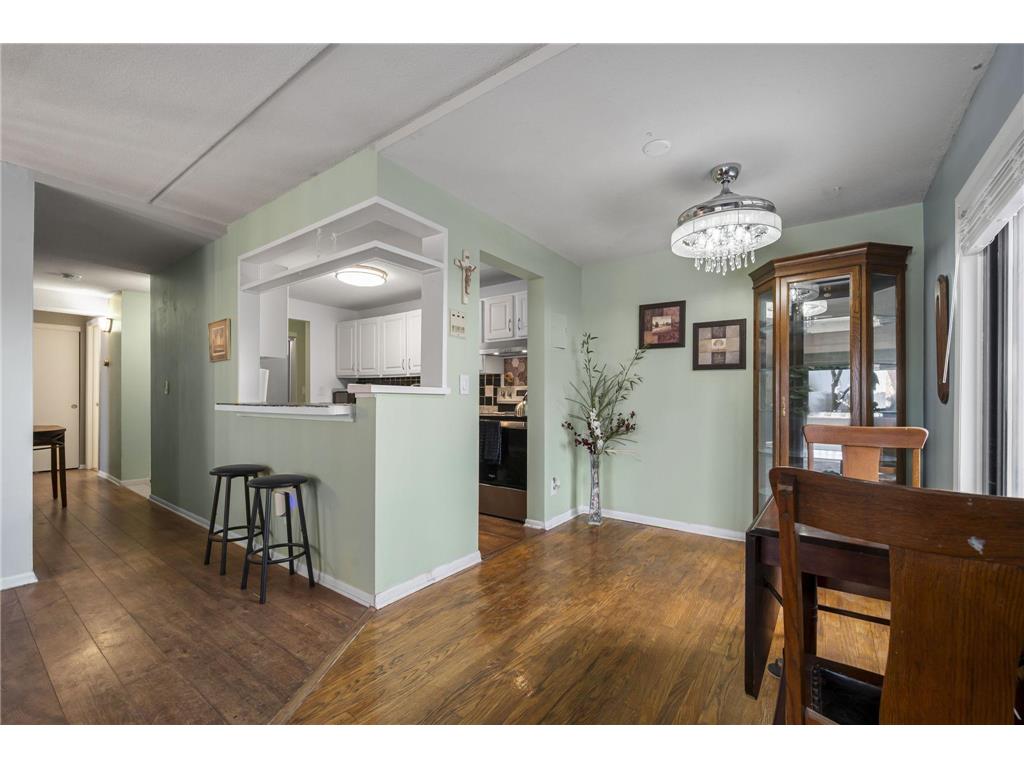 329 Geneva Avenue N #102 Oakdale MN 55128 - Tanners 7030660 image13